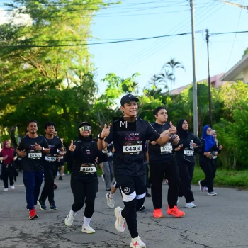 Runner Photo 1615152