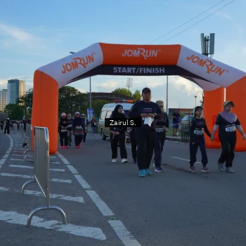 Runner Photo 1615213