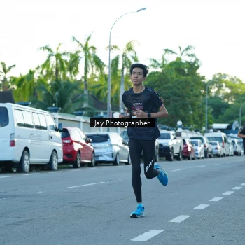 Runner Photo 1615220