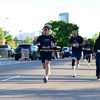 Runner Photo 1615228