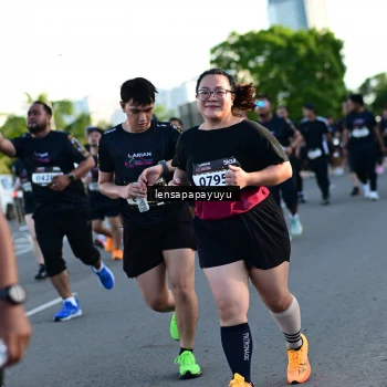 Runner Photo 1615239