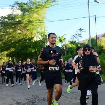 Runner Photo 1615259