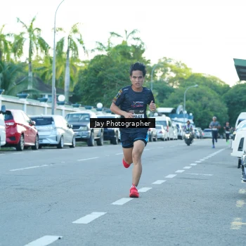 Runner Photo 1615261