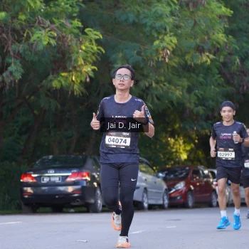 Runner Photo 1615279
