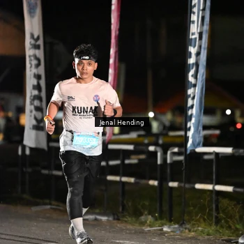 Runner Photo 1615322
