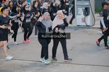Runner Photo 1615330
