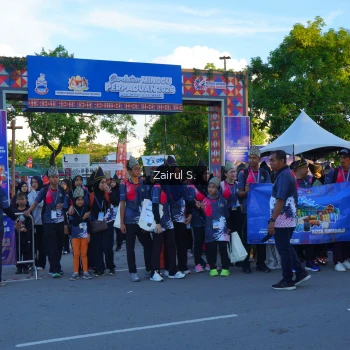 Runner Photo 1615334