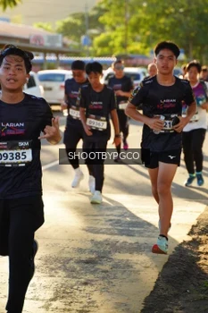 Runner Photo 1615352