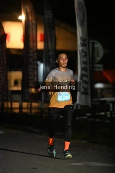 Runner Photo 1615378