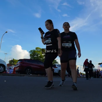 Runner Photo 1615436