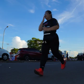 Runner Photo 1615457