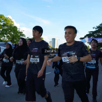 Runner Photo 1615516