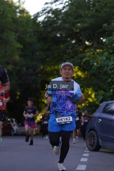 Runner Photo 1615529