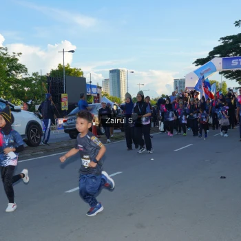 Runner Photo 1615545