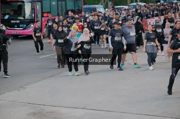 Runner Photo 1615562