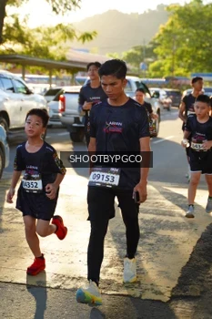 Runner Photo 1615563