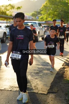 Runner Photo 1615564