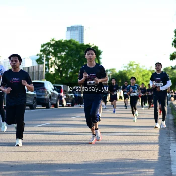 Runner Photo 1615567