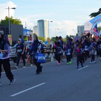 Runner Photo 1615573