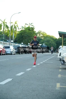 Runner Photo 1615604
