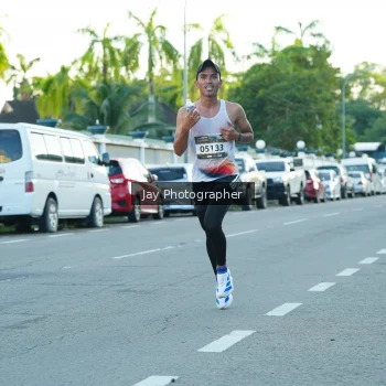 Runner Photo 1615663