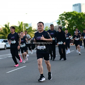 Runner Photo 1615664