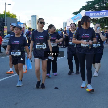 Runner Photo 1615683