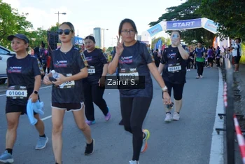 Runner Photo 1615696