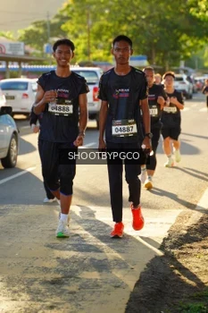 Runner Photo 1615698