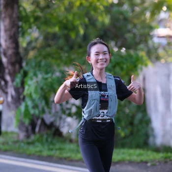 Runner Photo 1615717