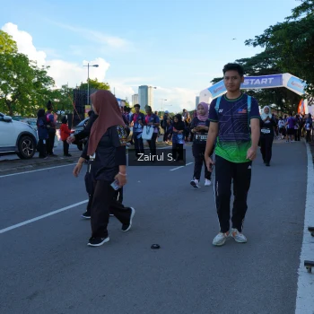 Runner Photo 1615721