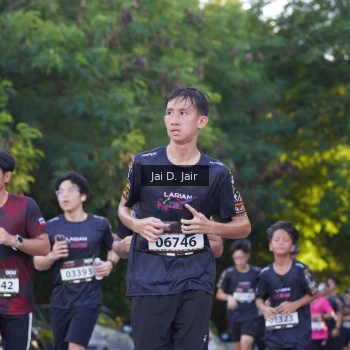 Runner Photo 1615764