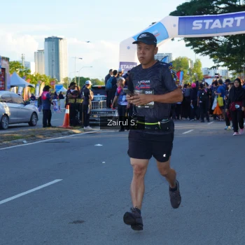 Runner Photo 1615853