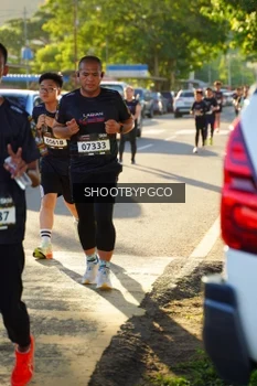 Runner Photo 1615863