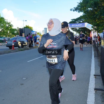 Runner Photo 1615891