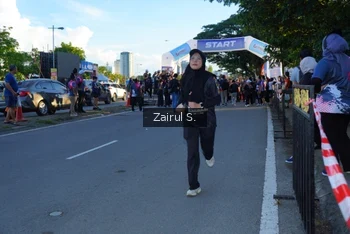 Runner Photo 1615910