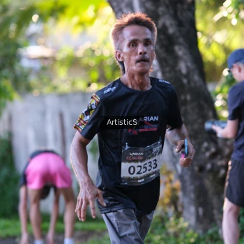 Runner Photo 1615923