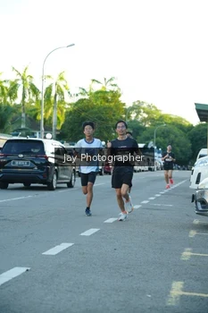 Runner Photo 1615931