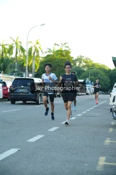 Runner Photo 1615937