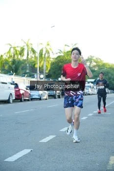 Runner Photo 1616081