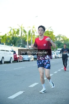 Runner Photo 1616089