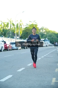 Runner Photo 1616101