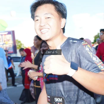 Runner Photo 1616106