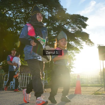 Runner Photo 1616240