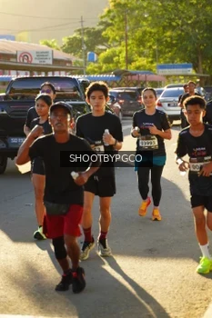 Runner Photo 1616245