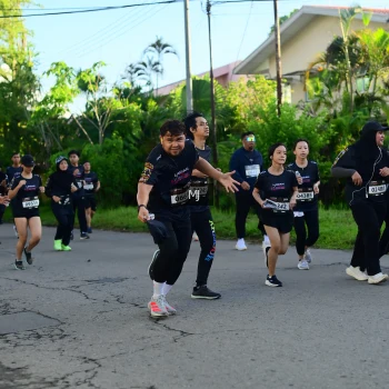 Runner Photo 1616367