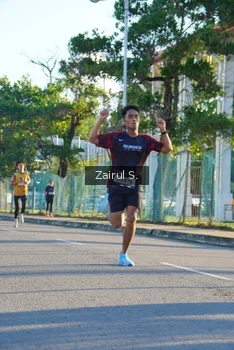 Runner Photo 1616378