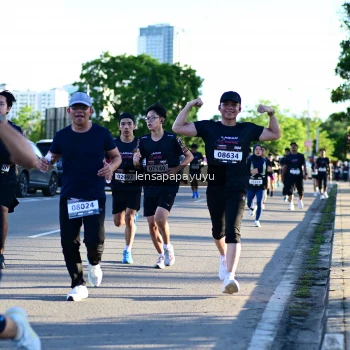 Runner Photo 1616384