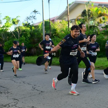 Runner Photo 1616385