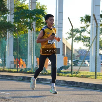 Runner Photo 1616410